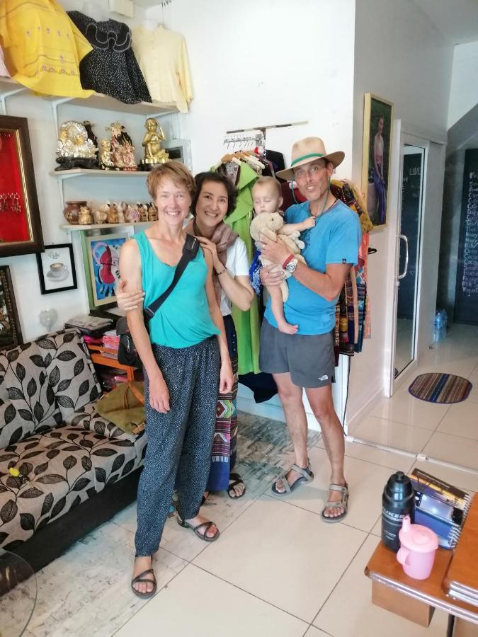 Aekkalukthai Hostel 라용 외부 사진