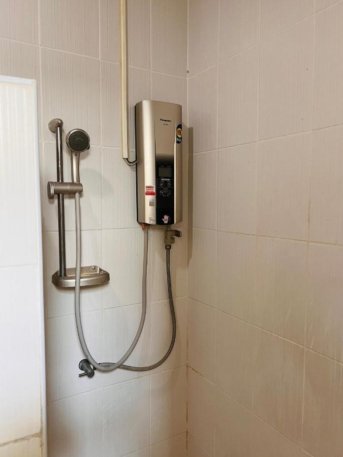 Aekkalukthai Hostel 라용 외부 사진