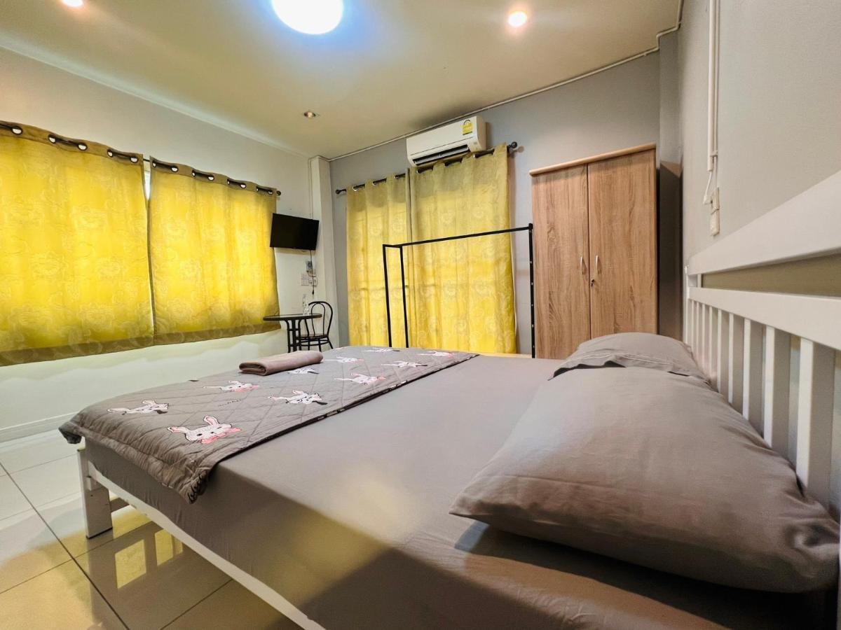 Aekkalukthai Hostel 라용 외부 사진
