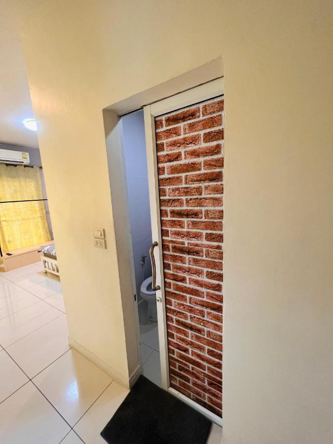 Aekkalukthai Hostel 라용 외부 사진