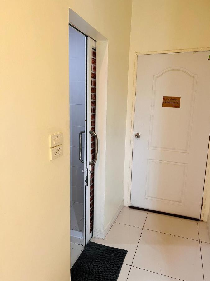 Aekkalukthai Hostel 라용 외부 사진