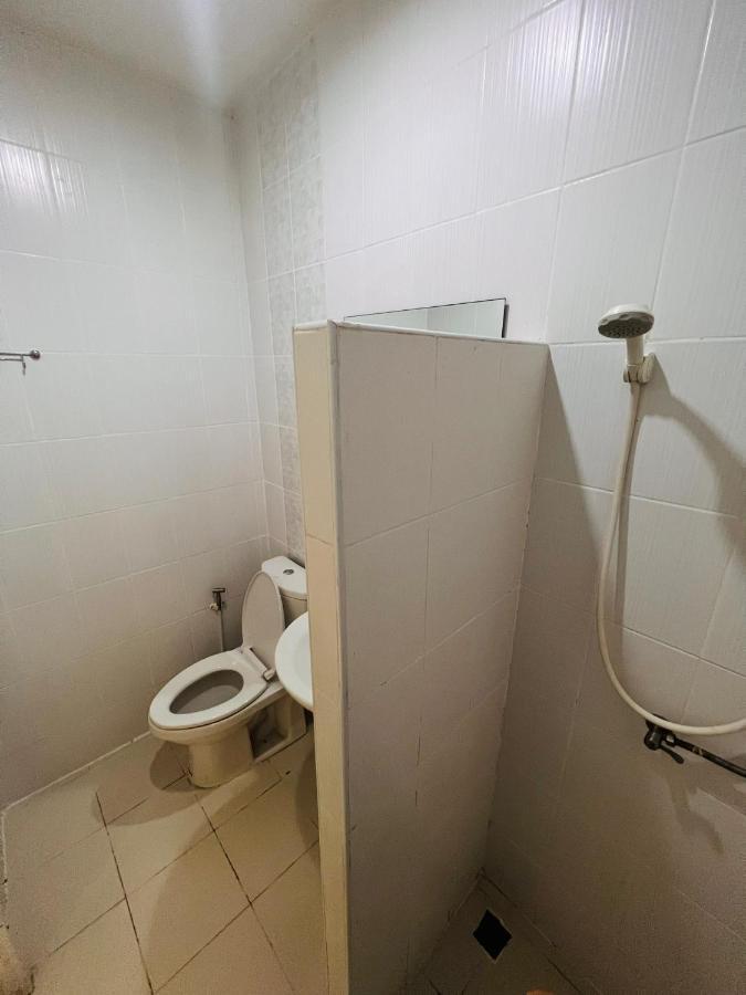 Aekkalukthai Hostel 라용 외부 사진